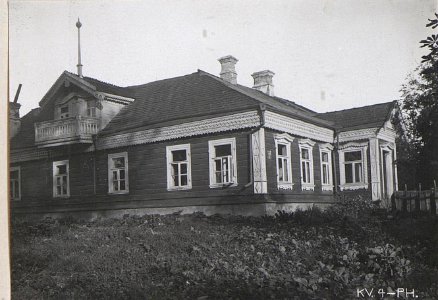 Russisches Haus mit Holzverzierungen in Wladimir Wolinsky (BildID 15693950)