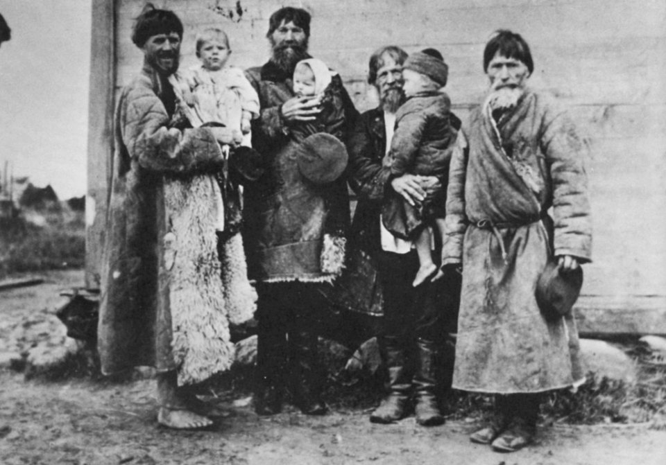 Russischer Photograph um 1885 - Bauern aus der Gegend der mittleren Wolga (Zeno Fotografie)