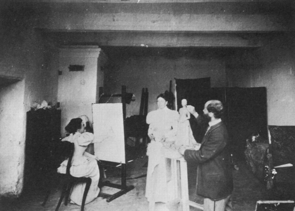 Russischer Photograph um 1894 - Gräfin Tolstoj posiert für ihre Tochter und den Bildhauer Paul Trubezkoj in Jasnaja Poljana (Zeno Fotografie)