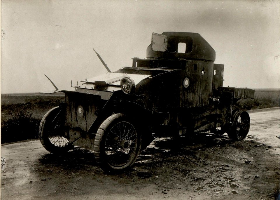 Russische Panzerauto. (BildID 15532843)