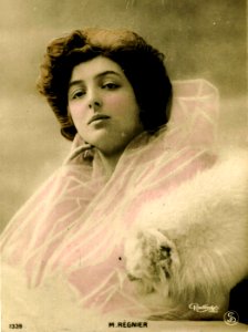 RÉGNIER, Marthe SIP. 1339. Photo Reutlinger