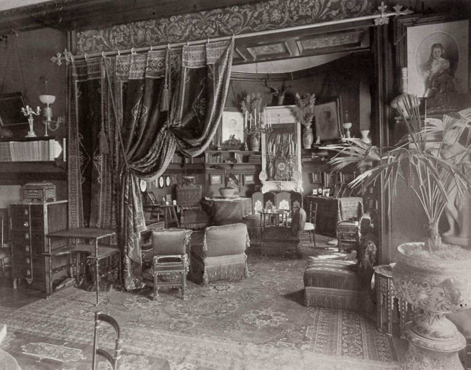 Russischer Photograph um 1875 - Innenräume im Haus der Levaovs am Fontanka Fluss. St. Petersburg (Zeno Fotografie)