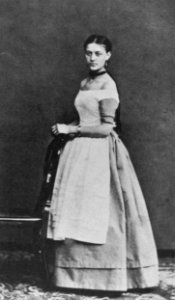 Russischer Photograph um 1900 - Junge Mädchen aus dem Adel (2) (Zeno Fotografie)