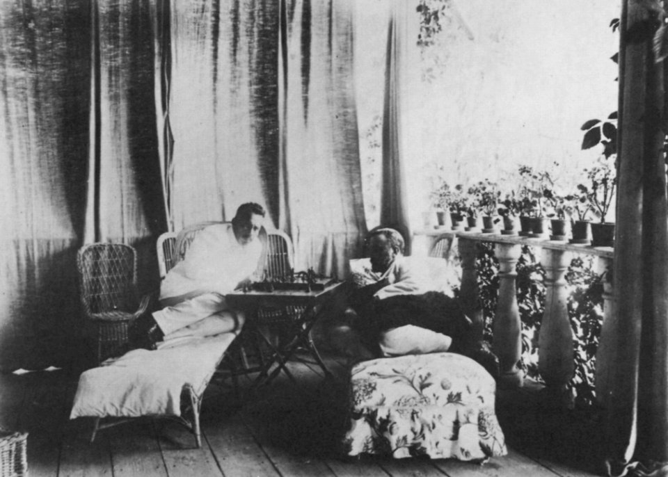 Russischer Photograph - Fürst Jewgenij Nikolajewitsch Trubezkoj mit seiner Familie in ihrem Landhaus in Begutschino (2) (Zeno Fotografie)