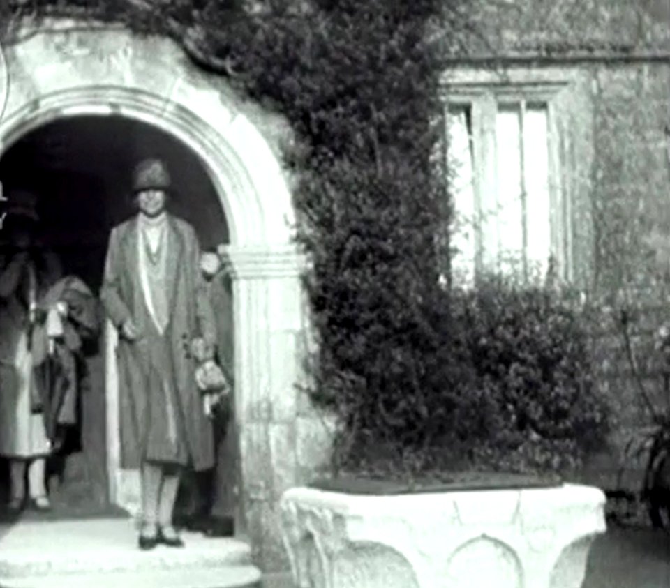 Ruth Cavendish Bentnck at Mortons House in 1920s