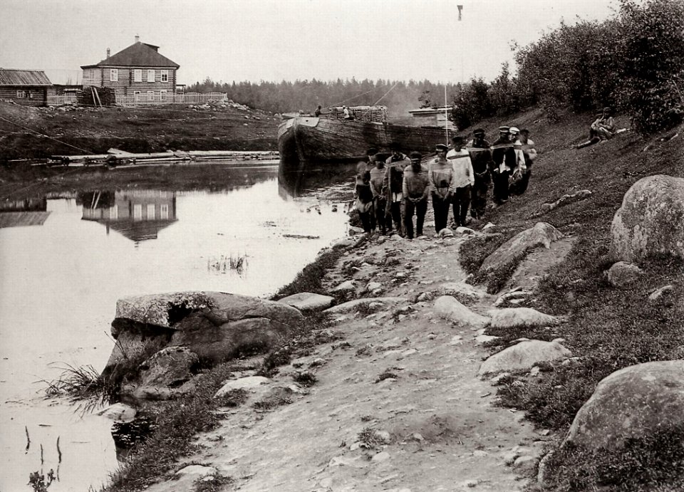 Russischer Photograph um 1895 - Treidler an einem Nebenfluss der Volga (Zeno Fotografie)