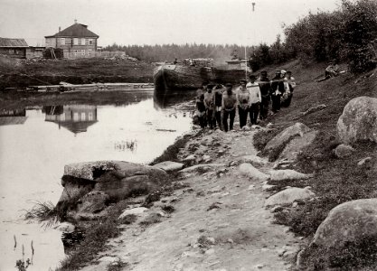 Russischer Photograph um 1895 - Treidler an einem Nebenfluss der Volga (Zeno Fotografie)