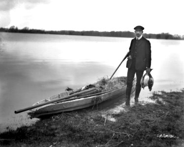 S. Smith with duck and punt YORYM-S488