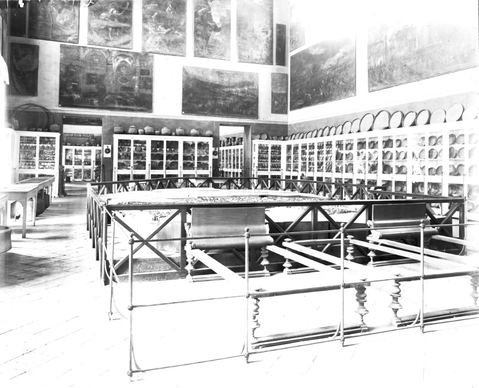S03 06 01 001 image 2331