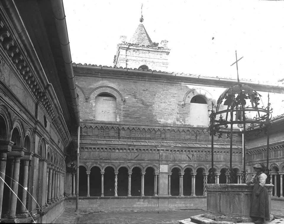 S03 06 01 001 image 143