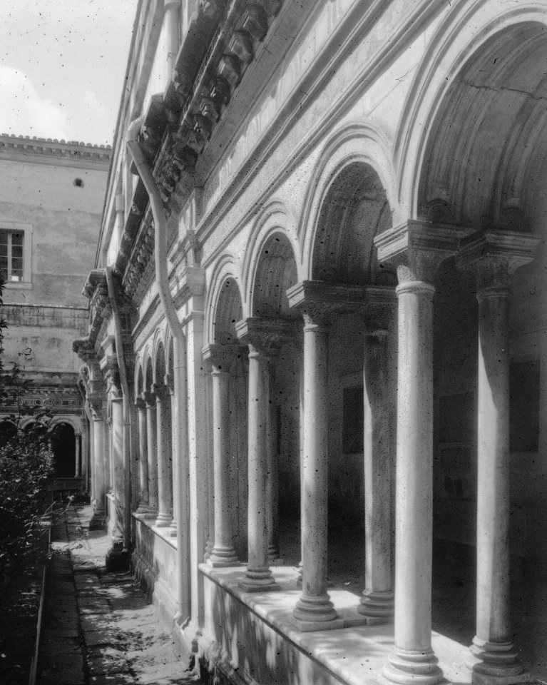 S03 06 01 001 image 455