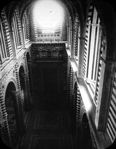 S03 06 01 002 image 1626