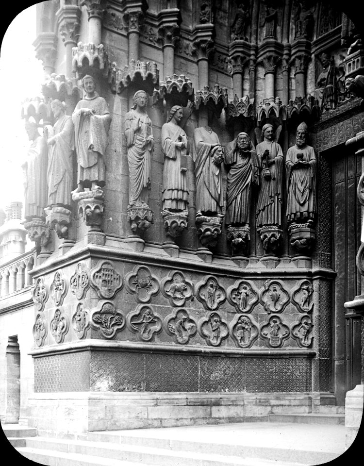 S03 06 01 003 image 718
