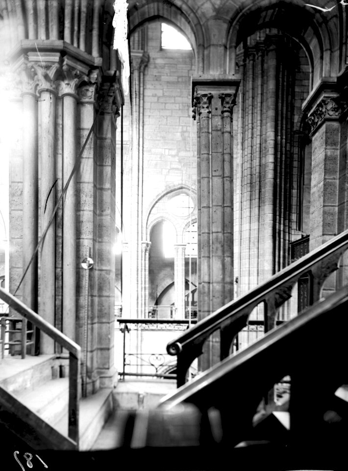 S03 06 01 003 image 861