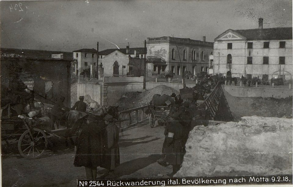 Rückwanderung ital.Bevölkerung nach Motta 9.2.18. (BildID 15615042)