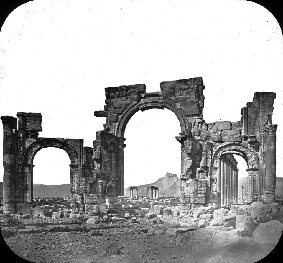 S03 06 01 023 image 3114 (cropped)