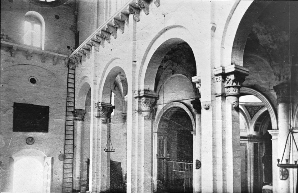 S03 06 01 026 image 3251
