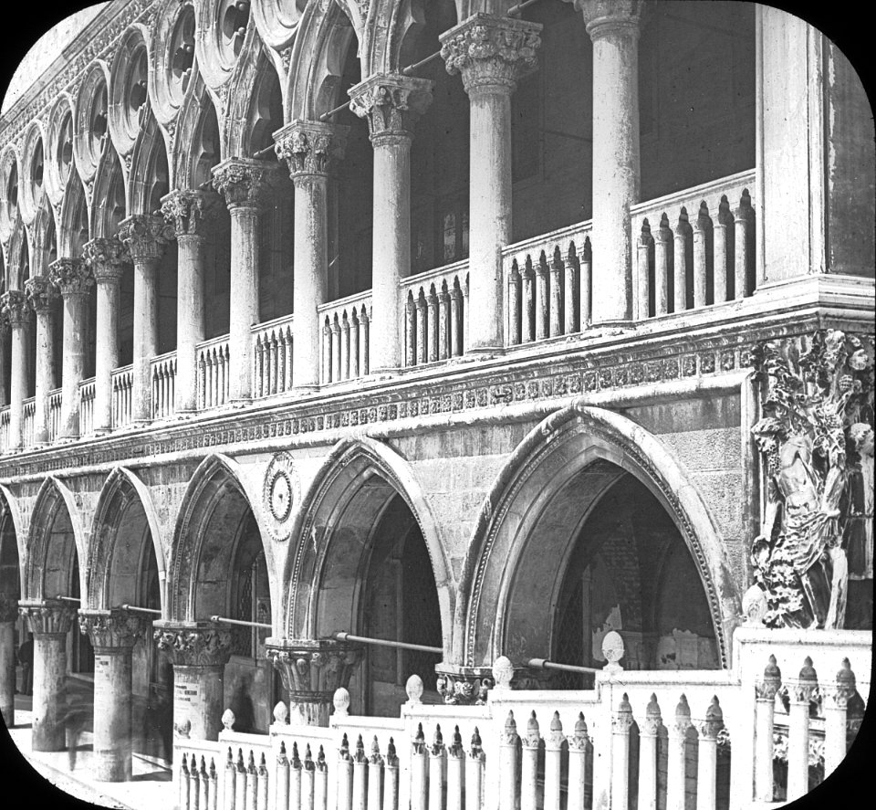 S03 06 01 027 image 3325