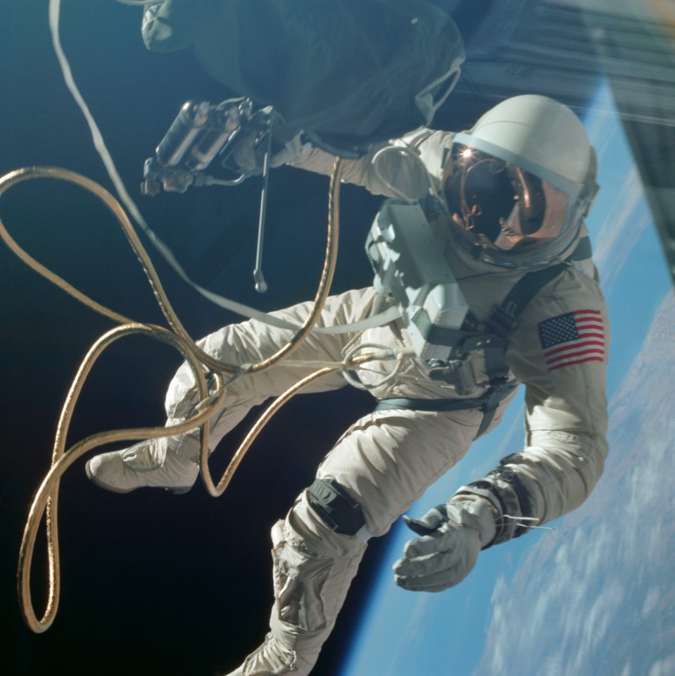 S65-30433 (26086272424)