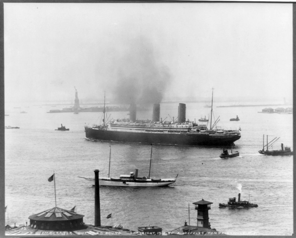 S.S. Imperator outward bound LCCN2016647697