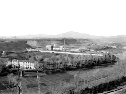 Sabadell des de la riera, amb la fàbrica José Cuadras y Prim (Restored)