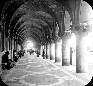S03 06 01 027 image 3326