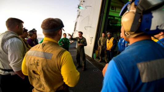 Safety brief 150204-N-KE519-008