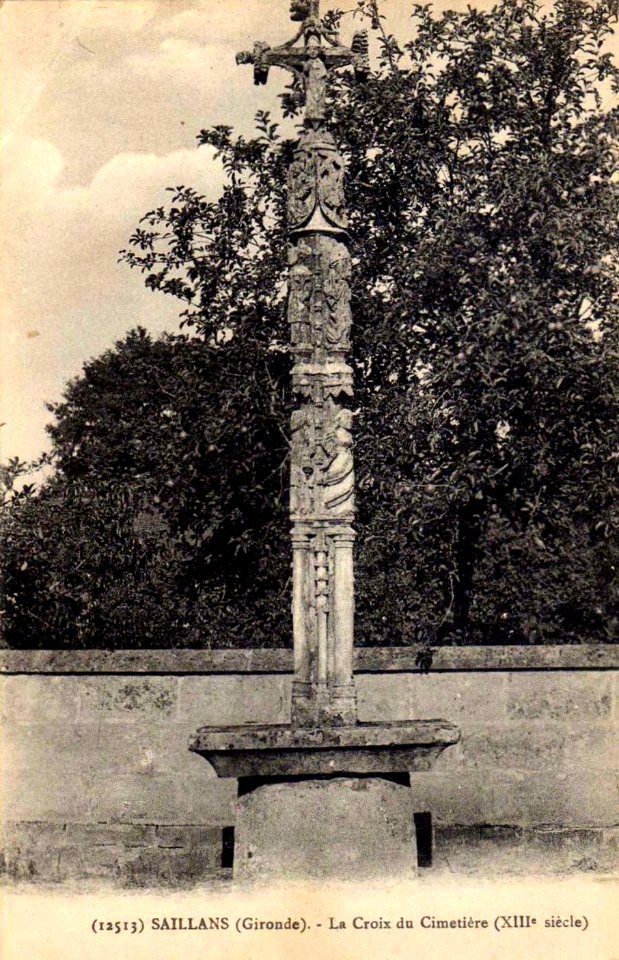 Saillans - Croix de cimetière 1