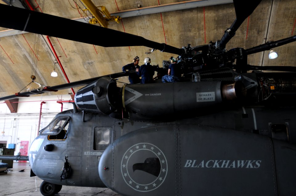 Sailor fixes helicopter used in Haiti relief efforts DVIDS249262