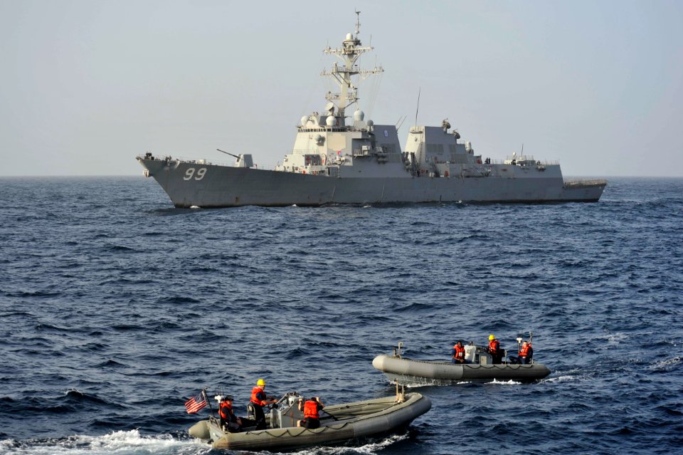 Sailors approach USS Farragut at sea. (8408577734)