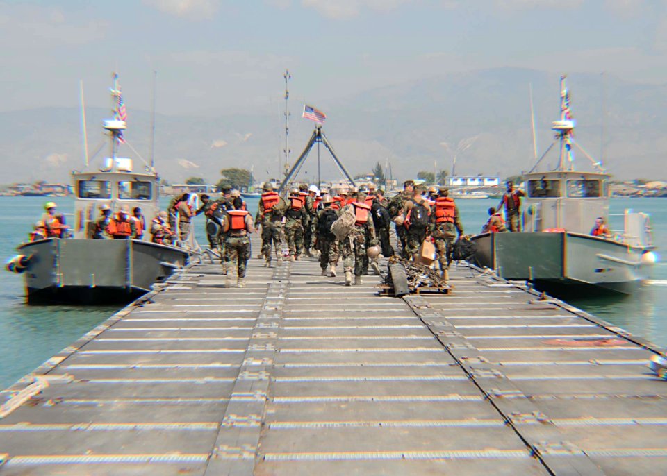 Sailors continue Haiti relief efforts DVIDS249390