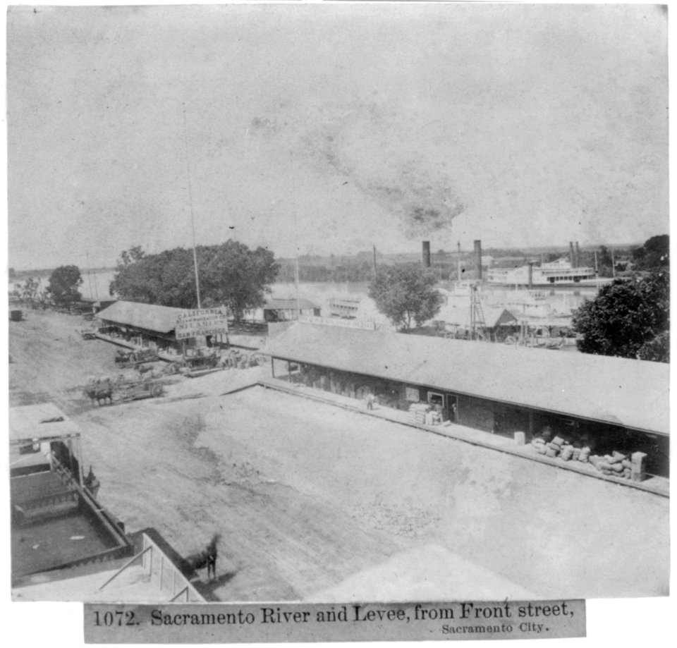 Sacramento River and Levee, from Front Street, Sacramento City LCCN2002717167