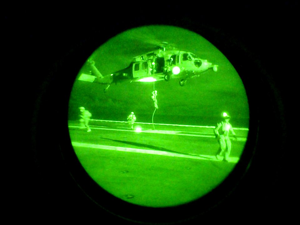Sailors conduct rope exercise 130813-N-ZZ999-106