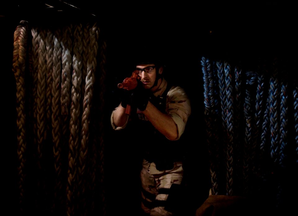 Sailors conduct VBSS training. (20495744831)
