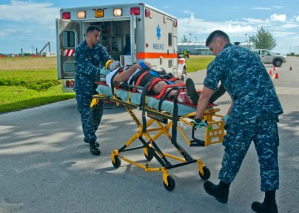 Sailors conduct vehicle accident training
