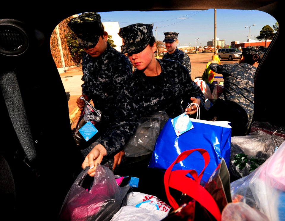 Sailors deliver toy donations. (8264505706)