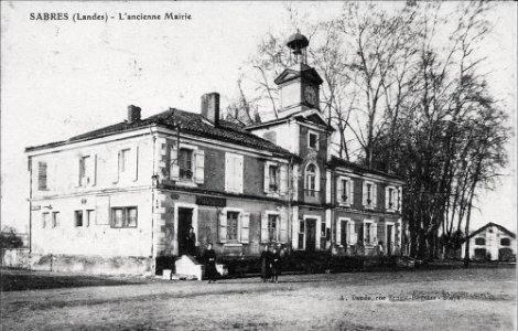 Sabres - ancienne Mairie 2