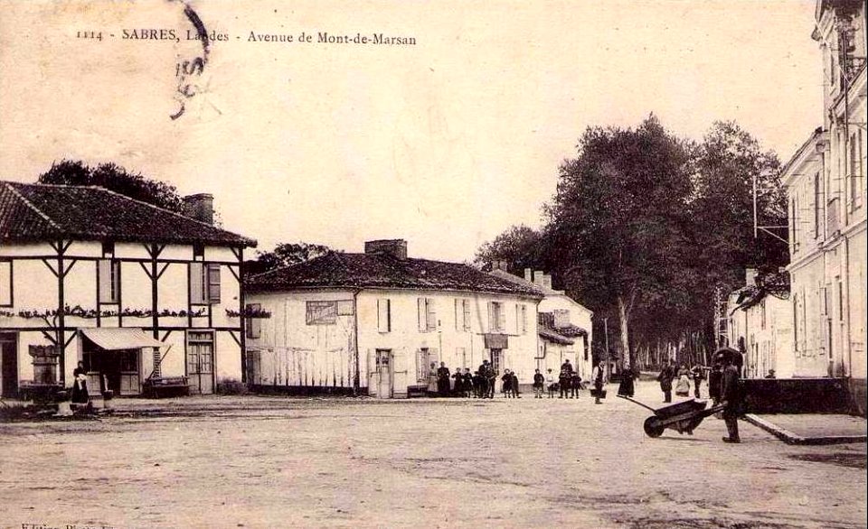 Sabres - avenue de Mont-de-Marsan