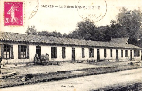 Sabres - Maison longue