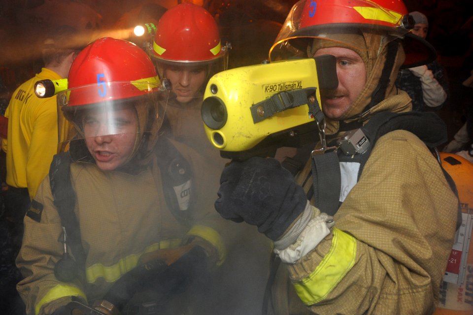 Sailors practice firefighting techniques. (8661309772)