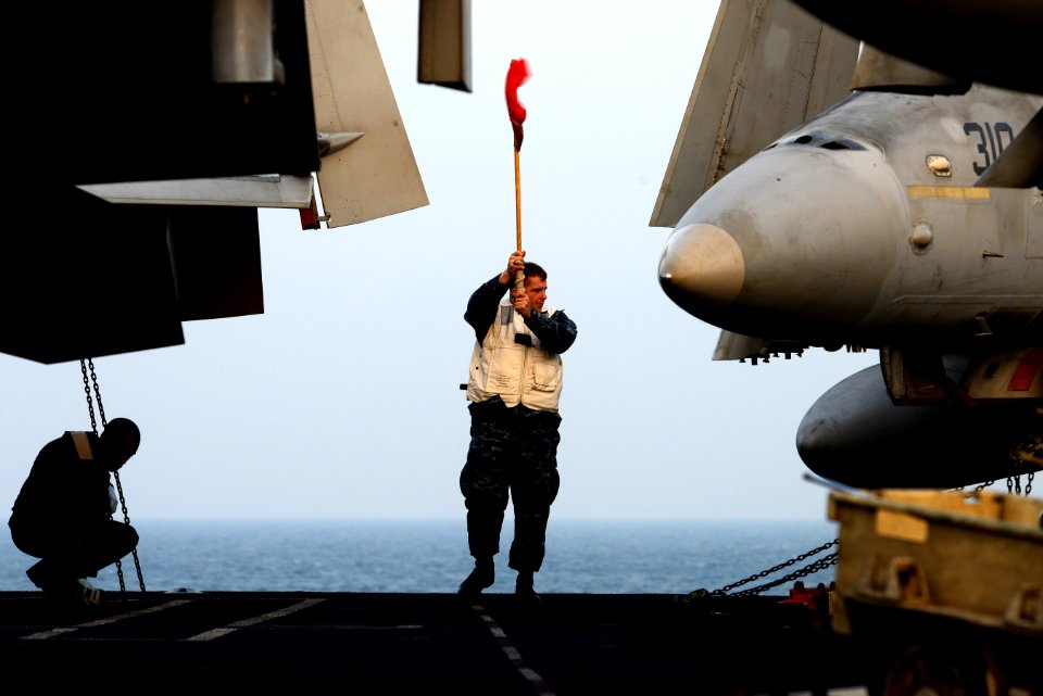 Sailors on flight deck during a replenishment at sea (8367036097)
