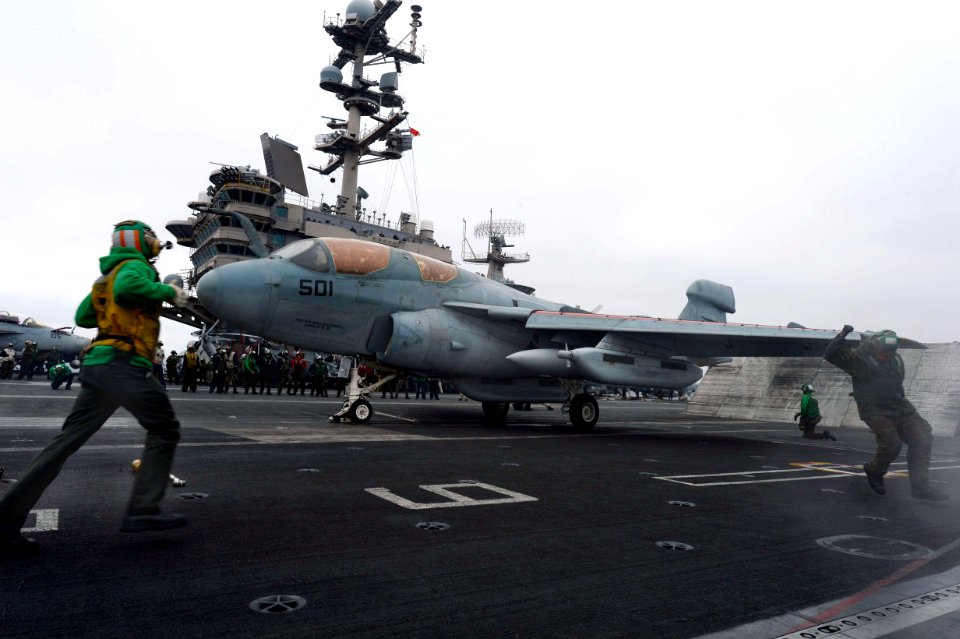 Sailors prepare to launch an aircraft at sea. (8693197018)