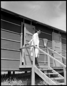 Sacramento, California. Masamichi Suzuki, roommate of Harvey Itano, is leaing his barrack room at t . . . - NARA - 537778