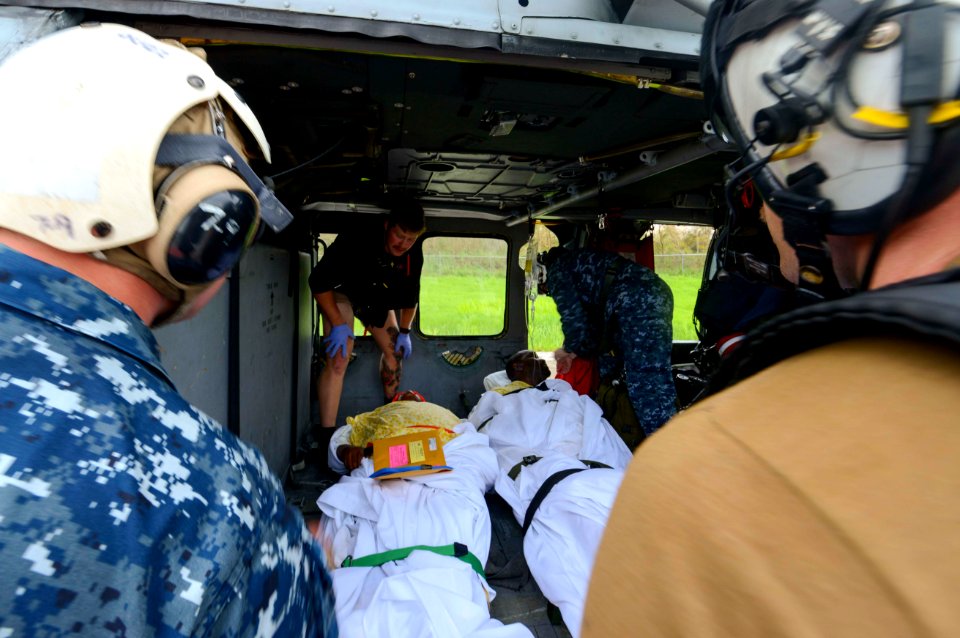 Sailors transport evacuees during Hurricane Irma relief to the Virgin Islands. (36916449446)