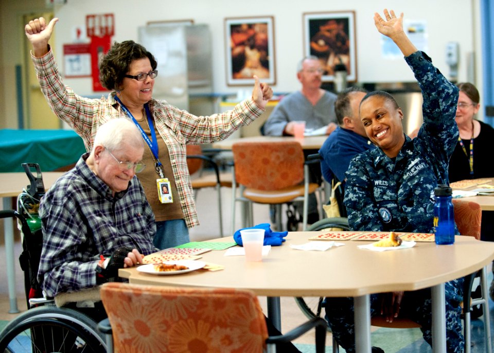 Sailors visit the Long Beach Veterans Affairs Medical Center. (8551817507)