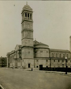 Saint Ignatius Church, Chicago, 1913 (NBY 783)