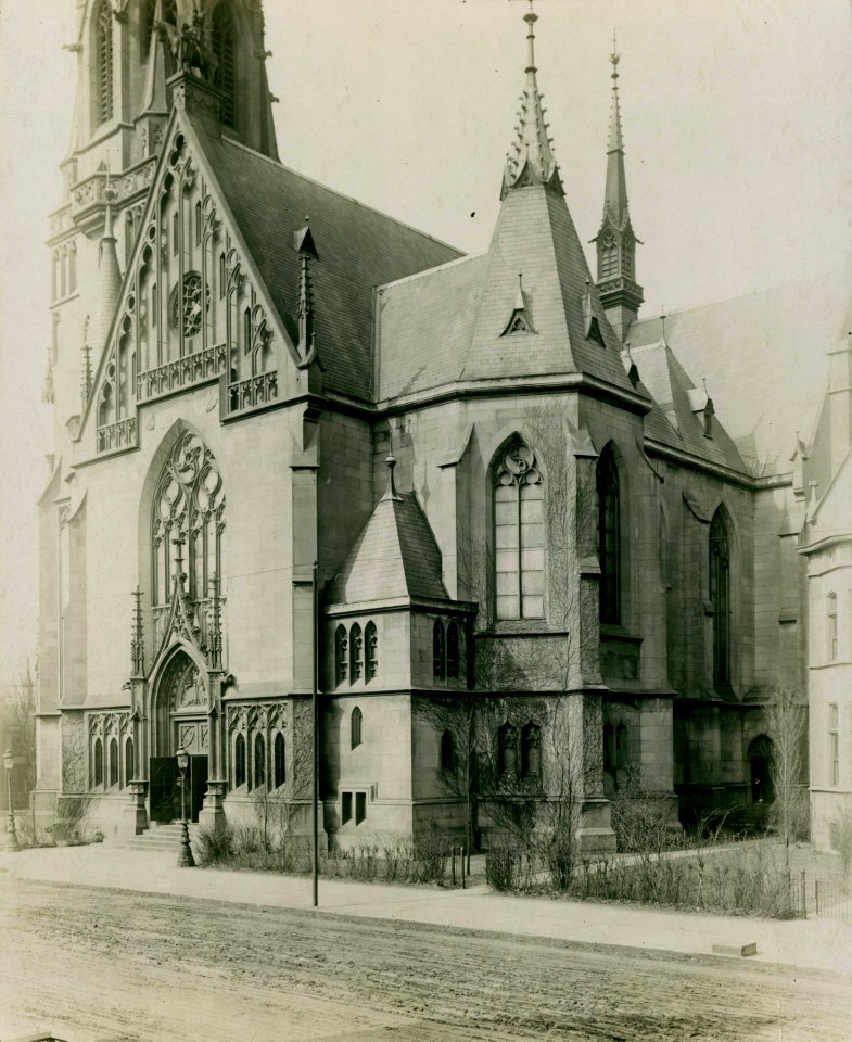 Saint Martin's Church, Chicago, April 26, 1913 (NBY 828)