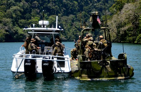 Sailors and Guatemalan sailors practice a hip tow. (8576450885)