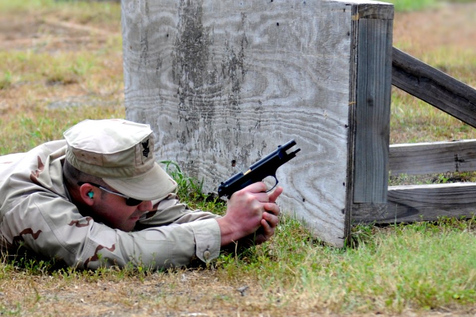 Sailors at Guantanamo Weapon Range DVIDS301519