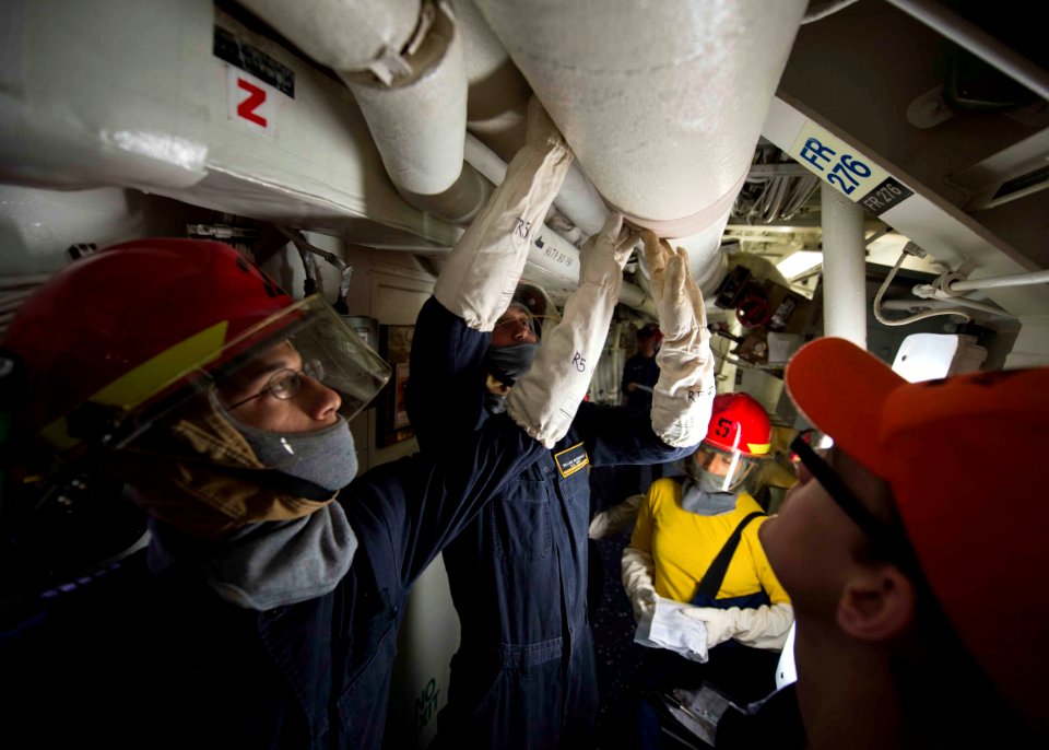 Sailors conduct a general quarters drill. (15970888037)